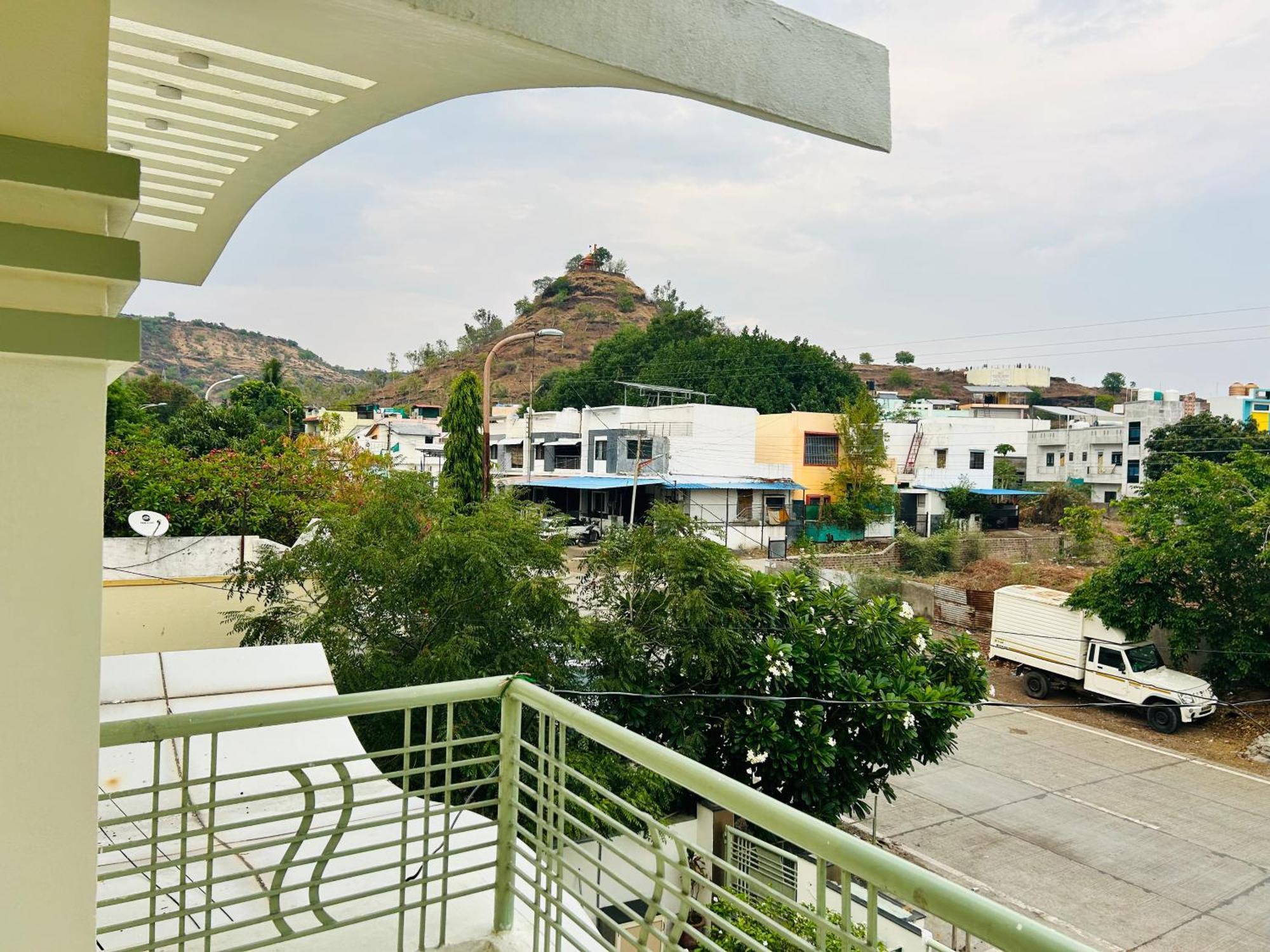 Private & Elegant 3Bhk Villa, Hillside Hideaway, 10 Mins From Mh Bus Stand Aurangabad  Exterior photo